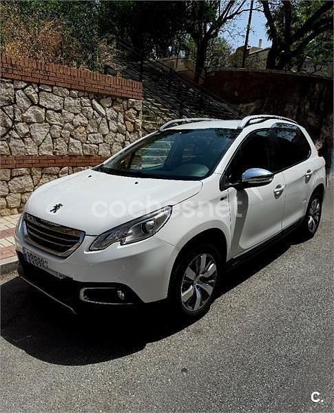 Usado Peugeot 2008 Style 82 CV (60 kW) 2015 Blanco SUV