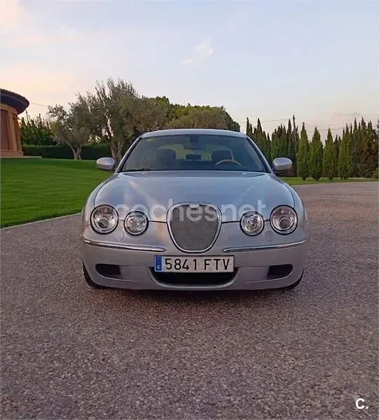 Usado Jaguar S-Type Executive 207 CV (152 kW) 2007 Gris / plata Berlina
