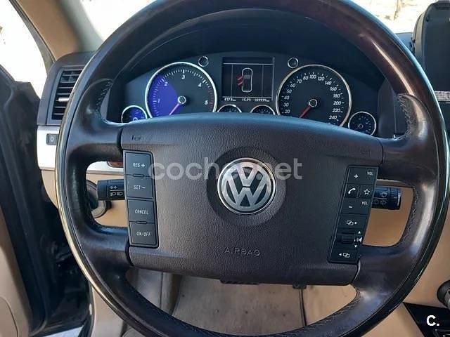 Usado VW Touareg R 174 CV (127 kW) 2004 Negro SUV