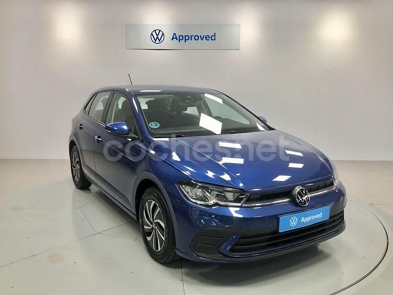 Azul Usado 2025 VW Polo Life Berlina | 20.400 € (Precio justo) - Imagen 1/4