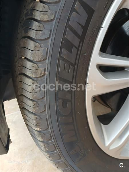 Usado Land Rover Range Rover Velar R-Dynamic 240 CV (176 kW) 2019 Gris / plata SUV