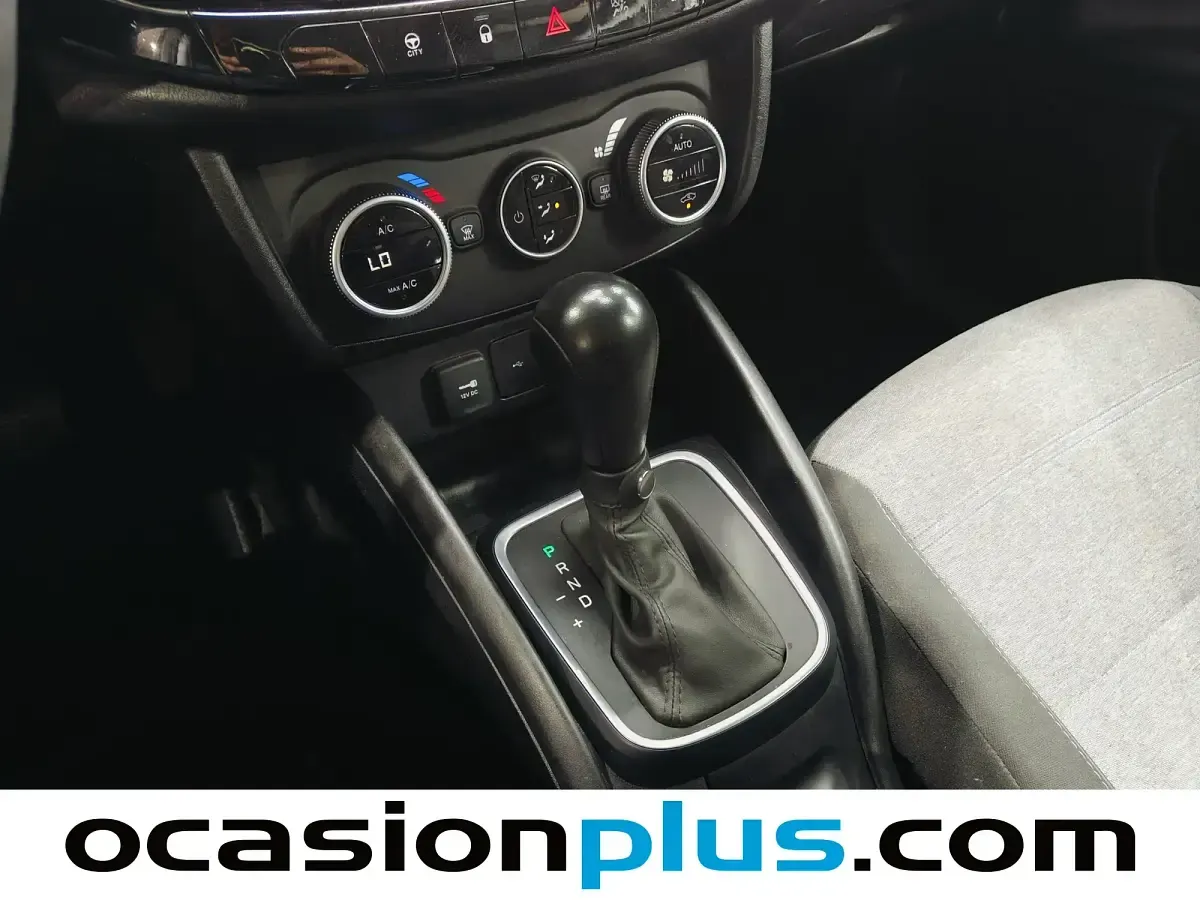 Usado Fiat Tipo Cross 130 CV (95 kW) 2023 Blanco Berlina