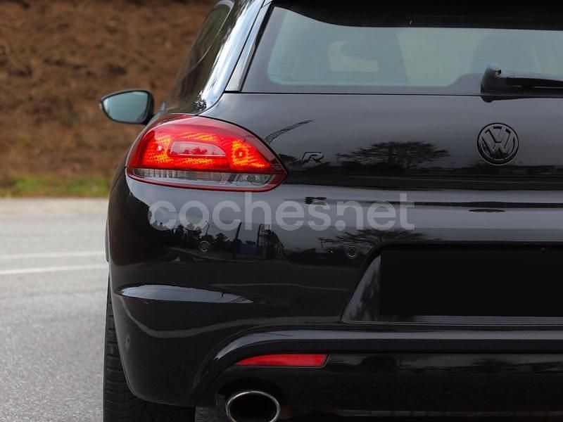 Usado VW Scirocco R 265 CV (194 kW) 2013 Negro Coupe