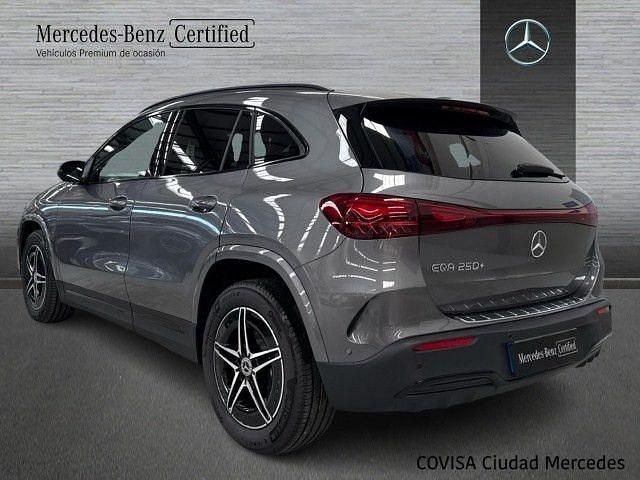 Usado Mercedes EQA250 139 kW (190 CV) 2026 Gris montaña SUV