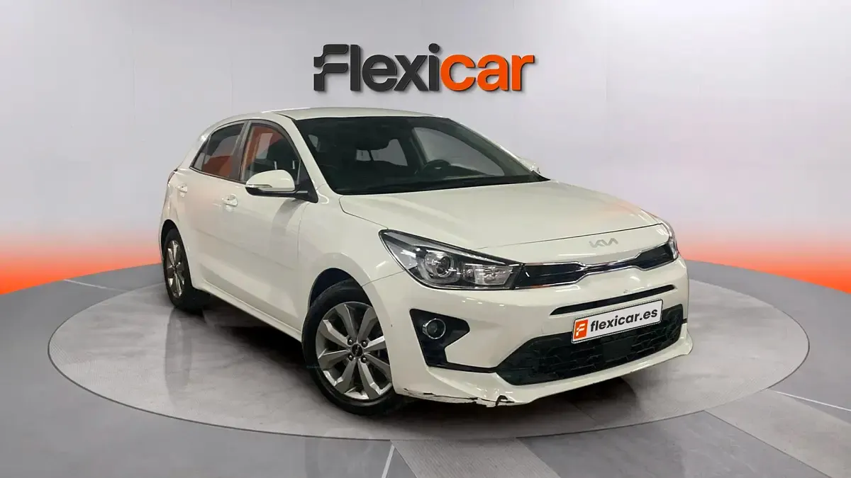 Usado Kia Rio 101 CV (74 kW) 2023 Berlina