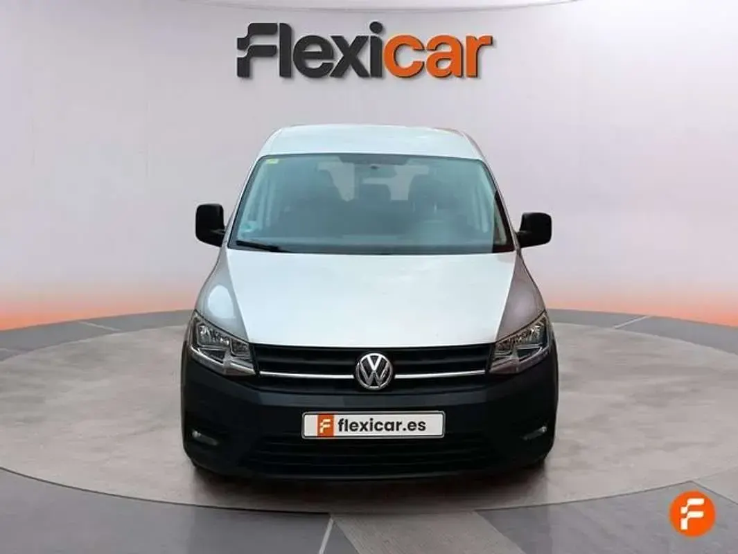 Usado VW Caddy Beach 102 CV (75 kW) 2019 Gris Monovolumen
