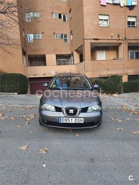 Gris / plata Usado 2005 Seat Ibiza Sport Berlina | 2400 € (Super precio) - Imagen 1/4