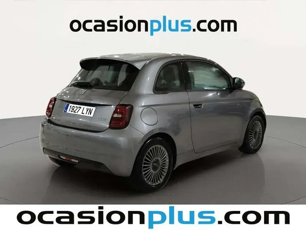 Usado Fiat 500e Icon 86 kW (118 CV) 2022 Gris Utilitario