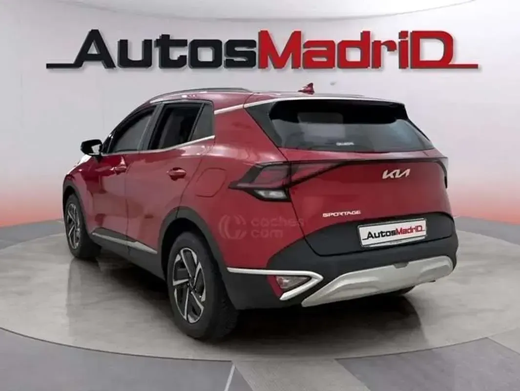 Usado Kia Sportage 230 CV (169 kW) 2022 Rojo SUV