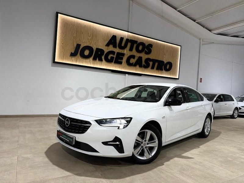 Usado Opel Insignia Business 122 CV (89 kW) 2022 Blanco Berlina