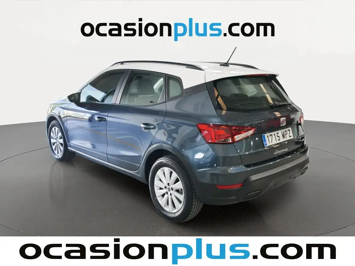 Usado Seat Arona Style 116 CV (85 kW) 2024 Gris SUV