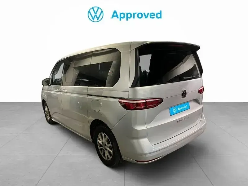 Usado VW Multivan 150 CV (110 kW) 2025 Gris / plata Monovolumen