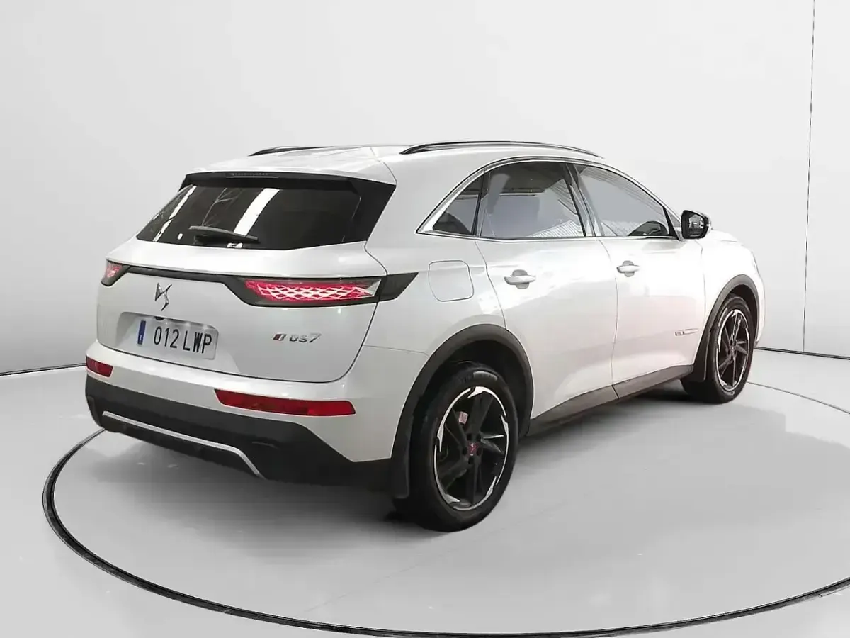 Usado DS Automobiles DS7 Crossback Performance 130 CV (95 kW) 2022 Blanco SUV