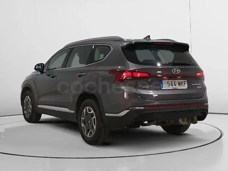 Usado Hyundai Santa Fe 230 CV (169 kW) 2023 Gris / plata SUV