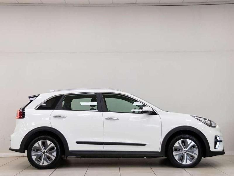 Usado Kia e-Niro 150 kW (204 CV) 2021 Blanco SUV