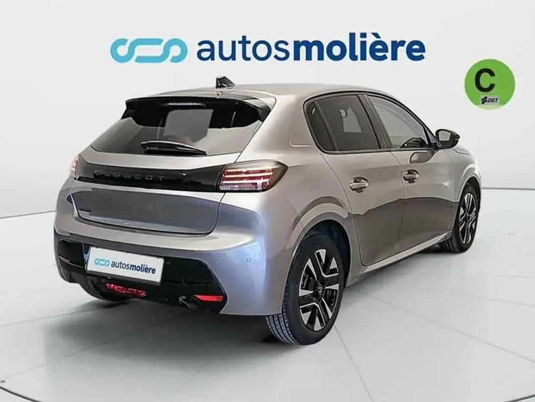 Usado Peugeot 208 Allure 102 CV (75 kW) 2025 Gris Utilitario
