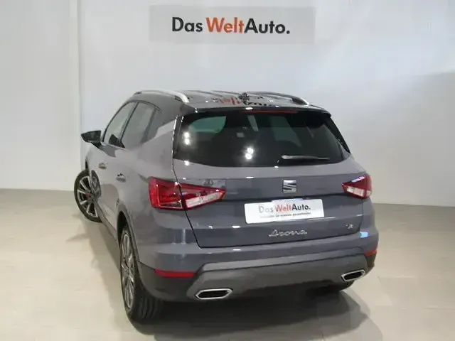 Usado Seat Arona FR 115 CV (84 kW) 2025 Gris SUV