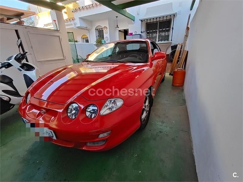 Usado Hyundai Coupé 105 CV (77 kW) 2001 Rojo Coupe