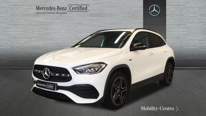 Blanco polar pintura unicolor Usado 2020 Mercedes GLA250 AMG line SUV | 34.900 € (Un poco caro) - Imagen 1/4