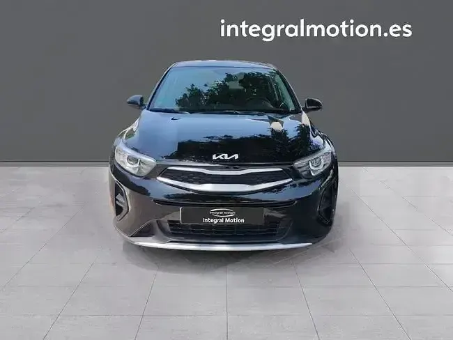 Usado Kia Stonic 84 CV (61 kW) 2022 Otro SUV