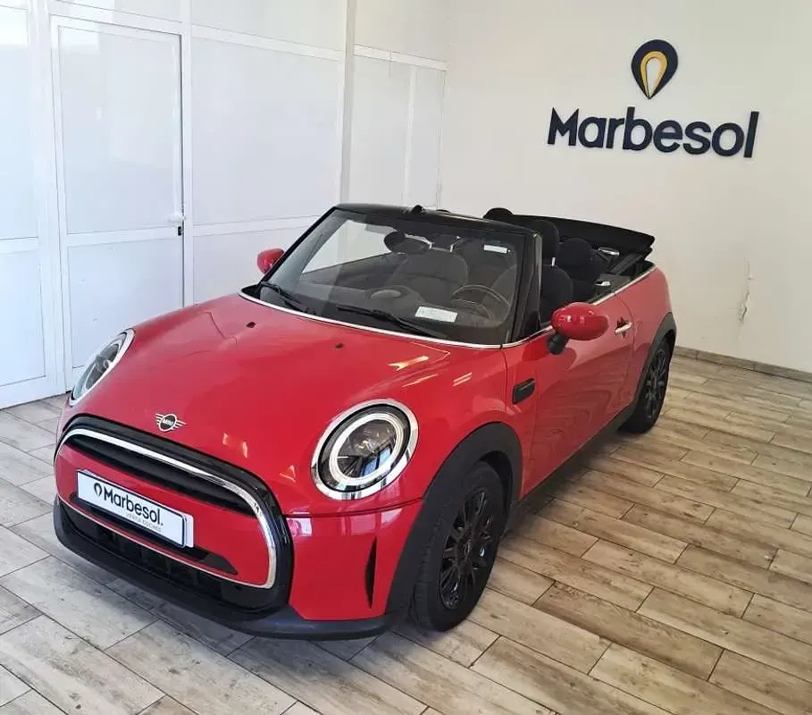 Usado Mini Cooper Cabriolet 136 CV (100 kW) 2021 Rojo Descapotable
