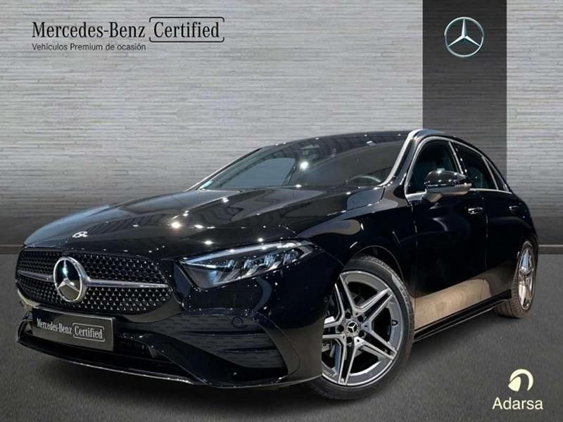 Negro Usado 2024 Mercedes A200 Advanced Utilitario | 32.900 € (Precio justo) - Imagen 1/4