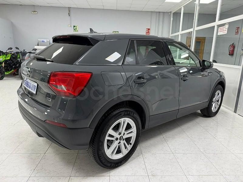 Usado Audi Q2 Advanced Plus 116 CV (85 kW) 2018 Gris / plata SUV