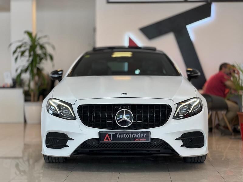Usado Mercedes E220 194 CV (142 kW) 2018 Blanco Berlina