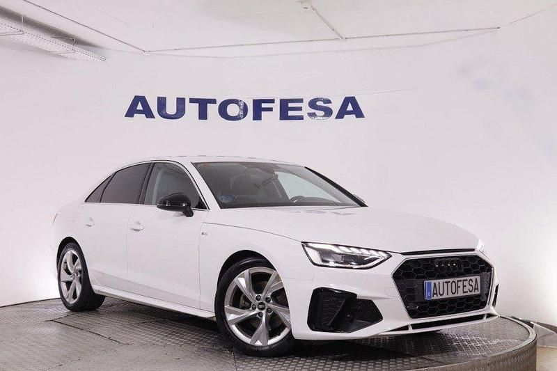 Usado Audi A4 S-Line 163 CV (119 kW) 2021 Blanco Berlina