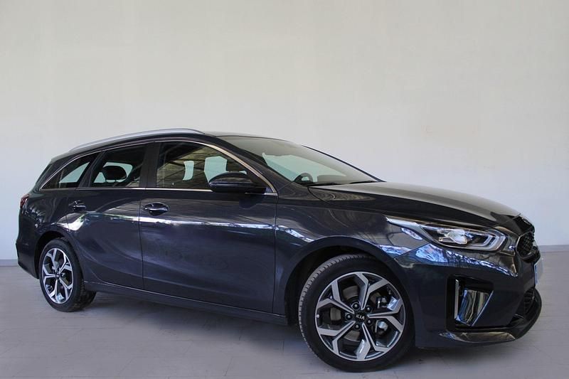 Usado Kia Ceed 141 CV (103 kW) 2022 Oscuro Utilitario