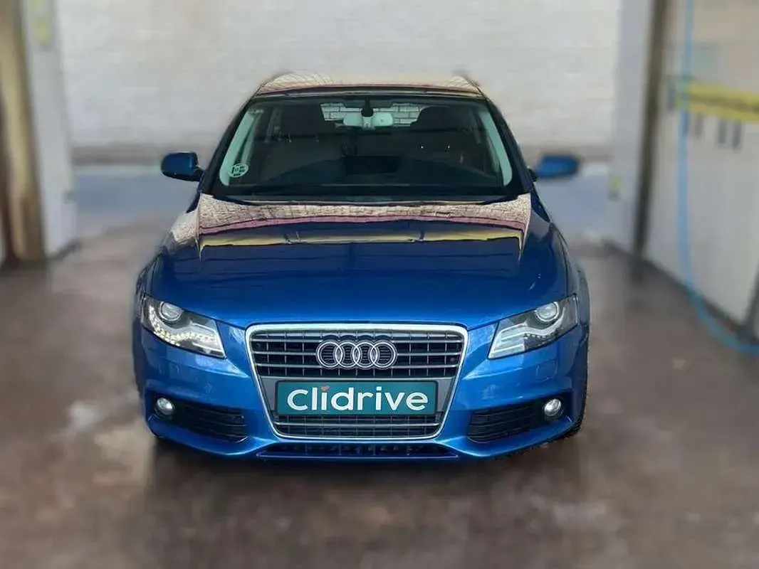 Usado Audi A4 Premium 150 CV (110 kW) 2011 Azul Familiar