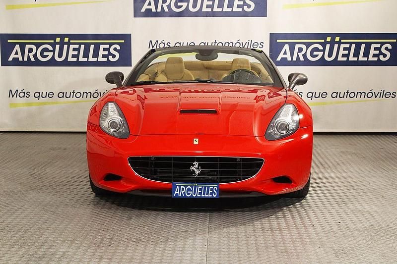 Usado Ferrari California 460 CV (338 kW) 2011 Rojo Descapotable