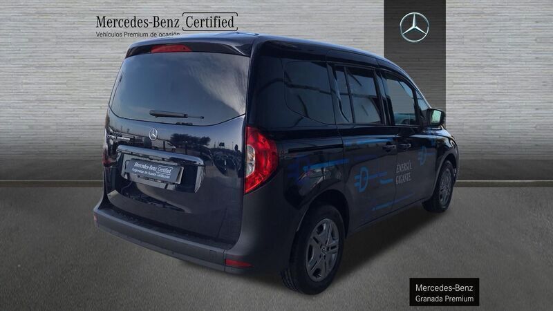 Usado Mercedes eCitan 89 kW (122 CV) 2023 Azul Familiar