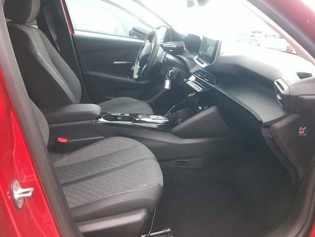 Usado Peugeot 208 Allure 101 CV (74 kW) 2025 Rojo Utilitario