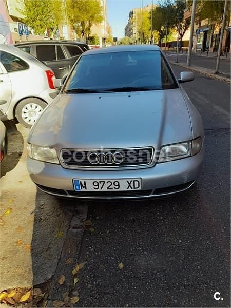 Gris / plata Usado 1999 Audi A4 Berlina | 4500 € - Imagen 1/4