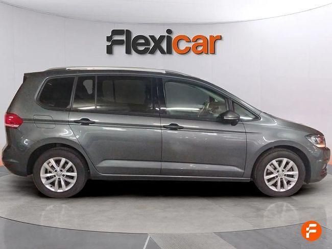 Usado VW Touran Advance 115 CV (84 kW) 2019 Gris Monovolumen
