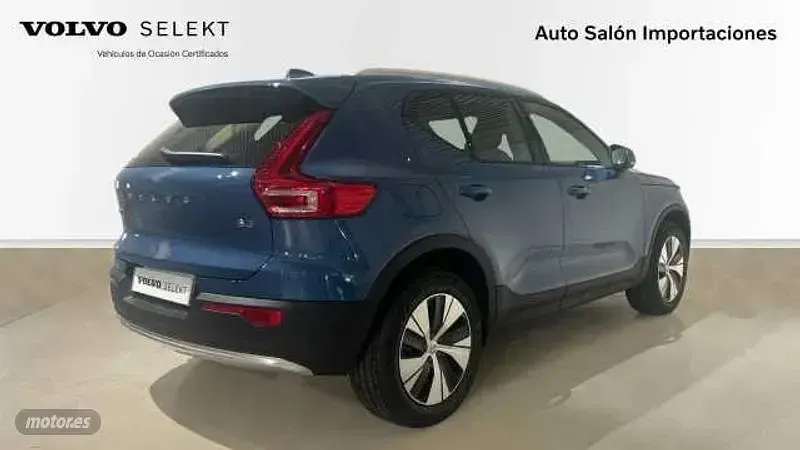 Usado Volvo XC40 Core 2023 Azul SUV
