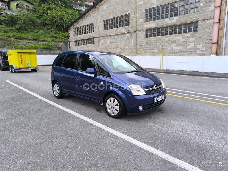 Usado Opel Meriva Cosmo 75 CV (55 kW) 2003 Azul Monovolumen