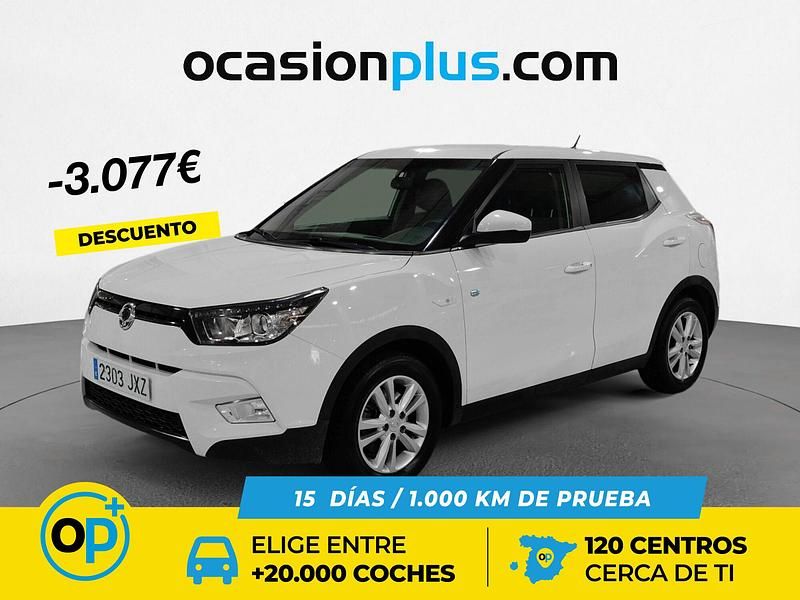 Blanco Usado 2017 Ssangyong (KGM) Tivoli SUV | 9723 € (Precio justo) - Imagen 1/4