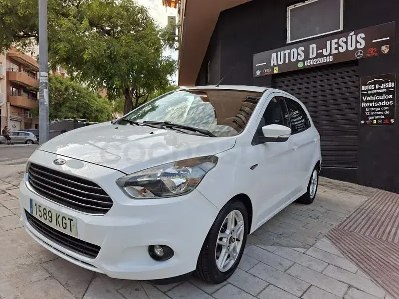 Usado Ford Ka Plus Ultimate 85 CV (62 kW) 2019 Blanco Utilitario