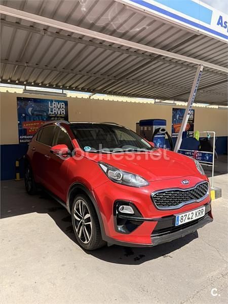 Usado Kia Sportage 115 CV (84 kW) 2018 Granate SUV