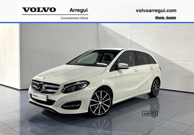 Blanco Usado 2015 Mercedes B180 AMG line Monovolumen | 16.500 € (Un poco caro) - Imagen 1/4