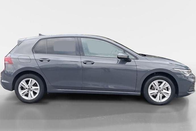 Usado VW Golf VIII Life 115 CV (84 kW) 2023 Berlina