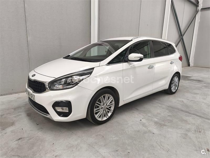 Usado Kia Carens 115 CV (84 kW) 2017 Blanco Monovolumen