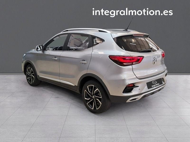 Usado MG ZS Luxury 106 CV (77 kW) 2024 Gris SUV