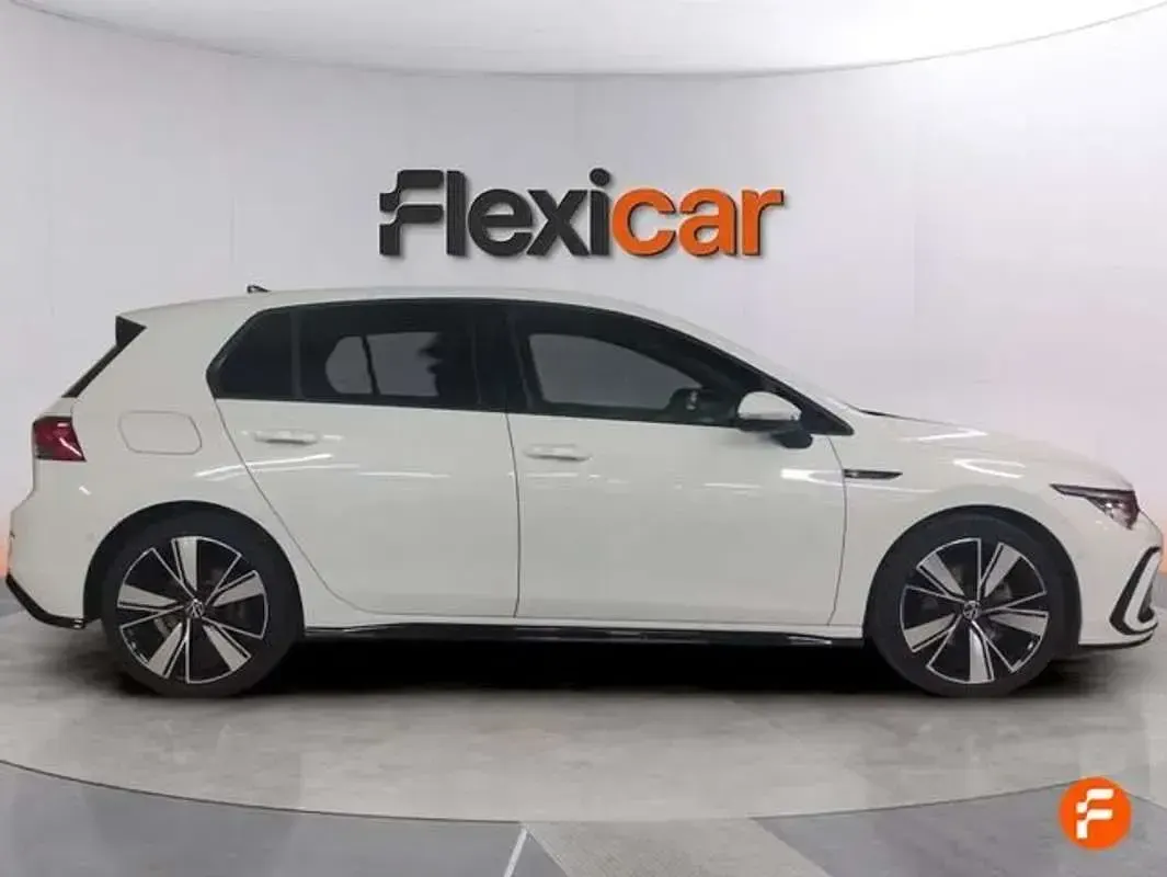 Usado VW Golf VII R-line 150 CV (110 kW) 2021 Blanco Utilitario