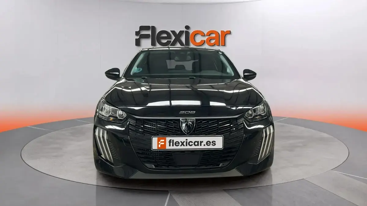 Usado Peugeot 208 Allure 101 CV (74 kW) 2025 Negro Utilitario