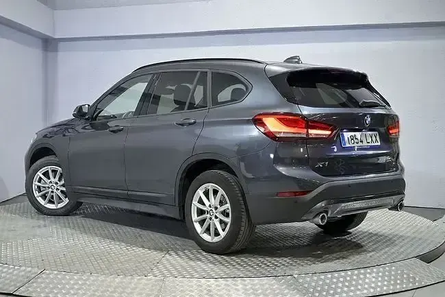 Usado BMW X1 150 CV (110 kW) 2022 Gris SUV