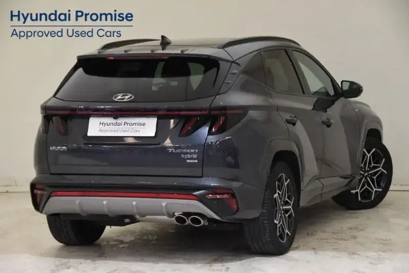 Usado Hyundai Tucson N Line 136 CV (100 kW) 2022 Gris/plata SUV