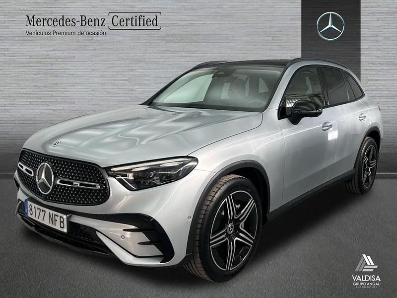 Usado Mercedes GLC220 AMG line 197 CV (144 kW) 2025 Gris / plateado SUV